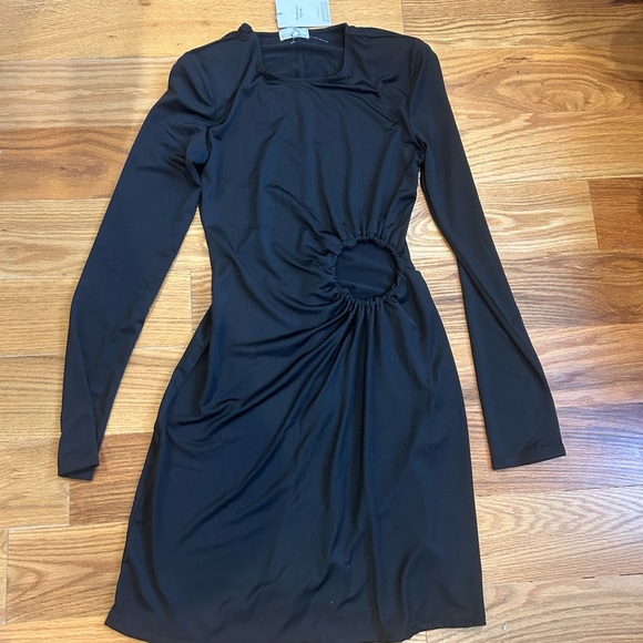 Danielle Bernstein Ring Mini Dress - Picture 2 of 7